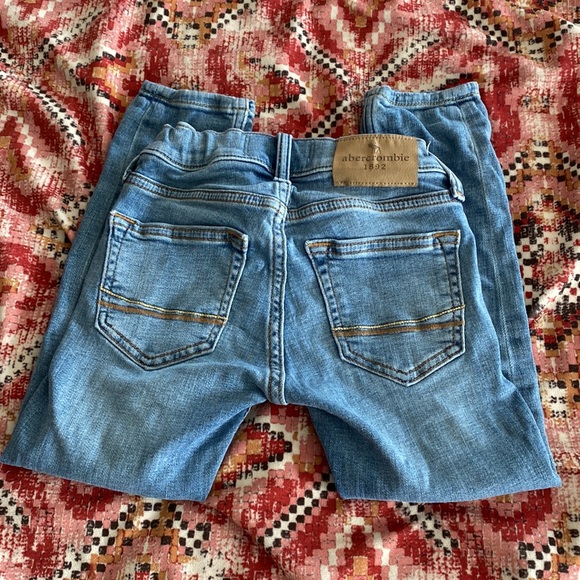 Abercrombie kids super skinny jeans with distressing - Picture 5 of 6